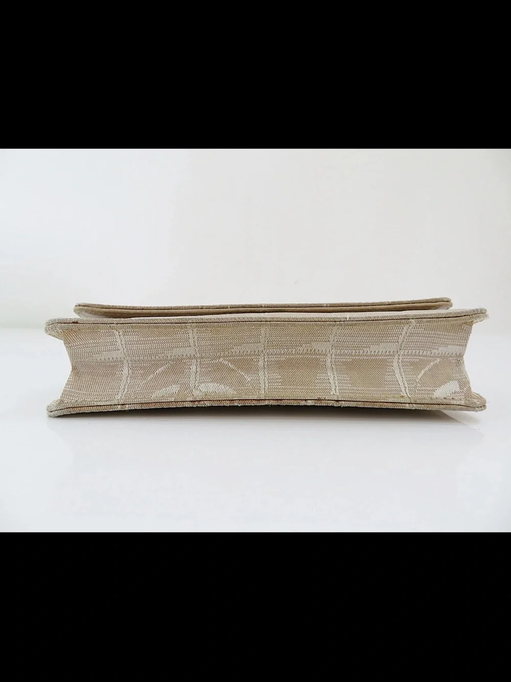 CHANEL Beige Quilted-Pattern Chain Crossbody Bag